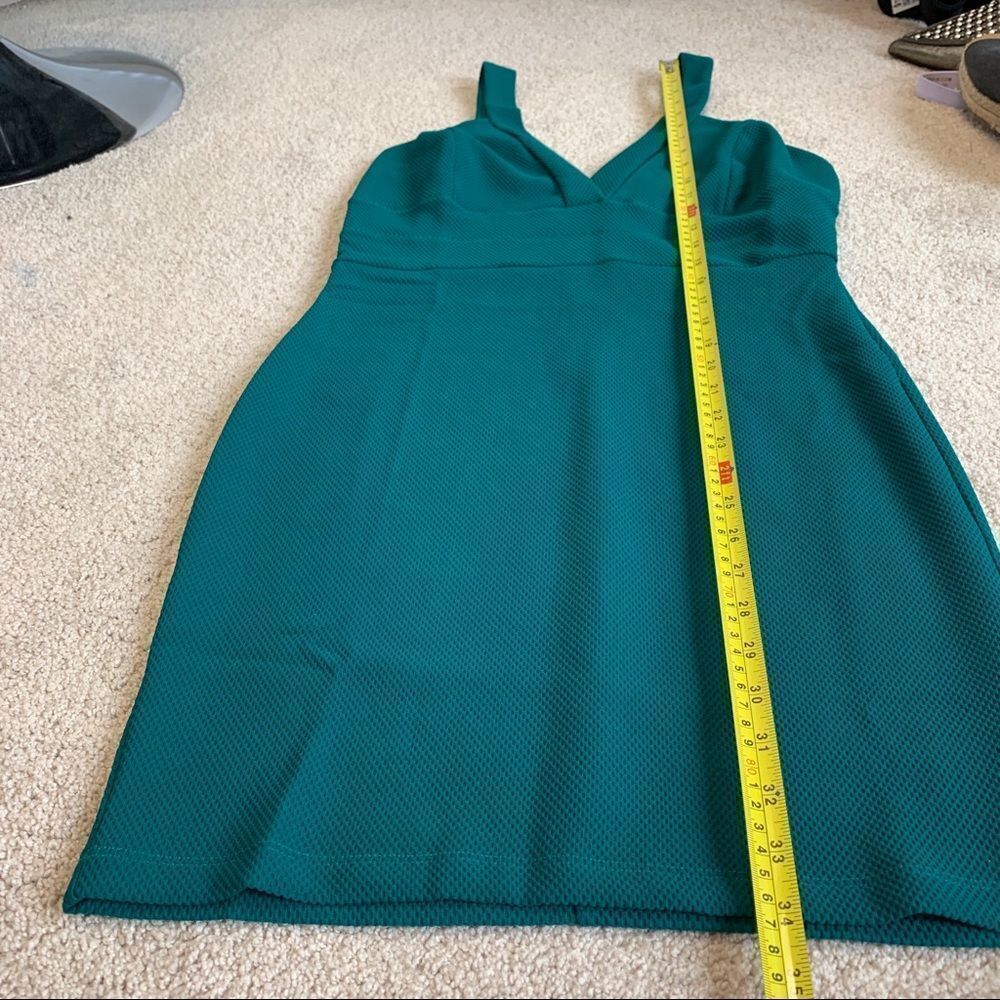 GREEN sleeveless deep V bodycon mini dress Sz L - Picture 7 of 11